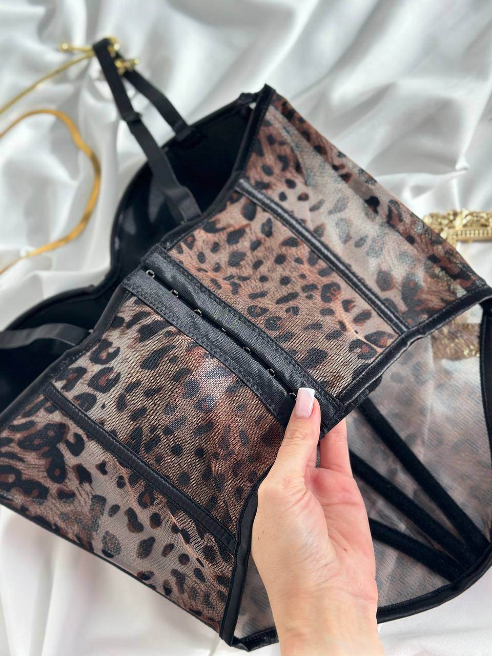 Private View Romance — Lingerie Set — product view 4