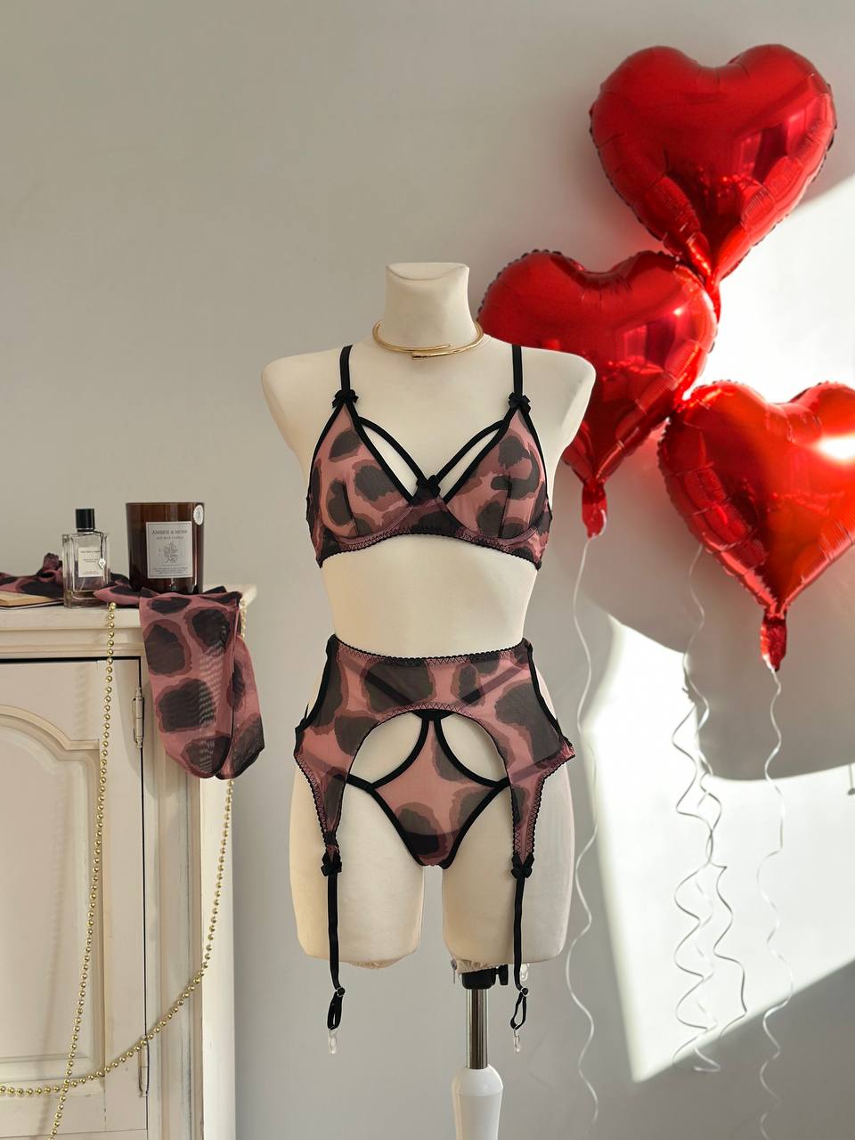 Secret Bloom — Lingerie Set in Neutral — product view 2