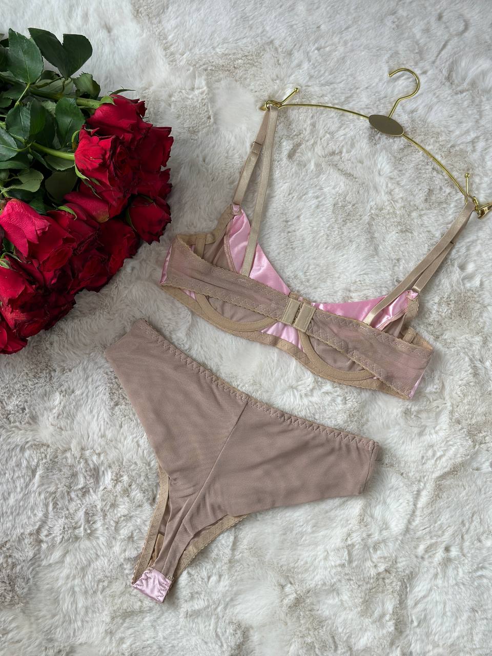 Private View Charm — Lingerie Set — product view 3
