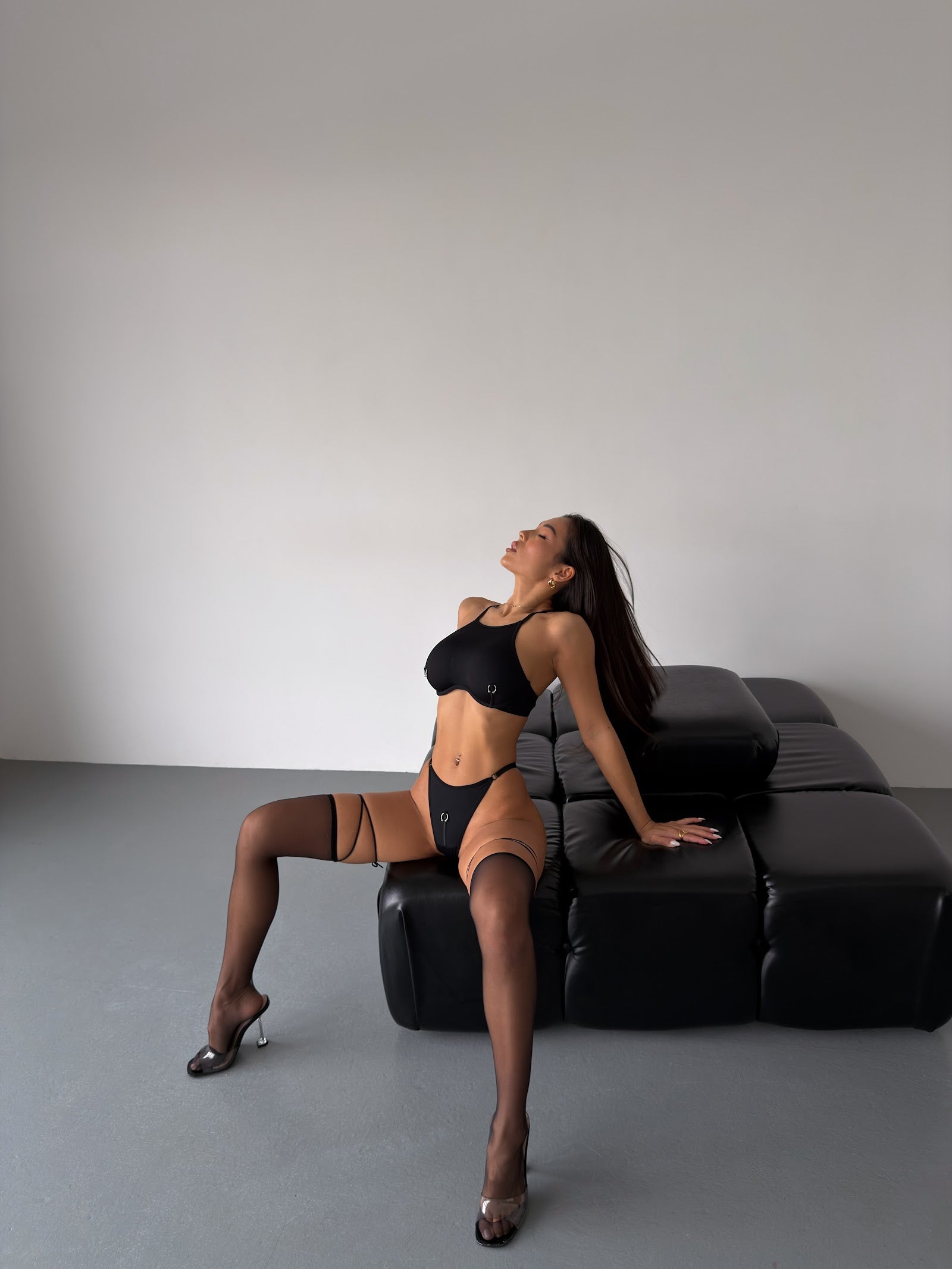 Velvet Scene — Black Lingerie Set in Black — product view 4